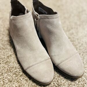 Toms bootie, oatmeal color suede, size 8.5
